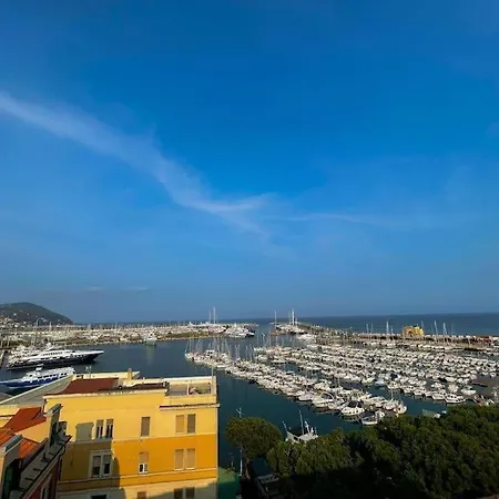 Mansarda Sul Mare Della Marina Lägenhet Imperia