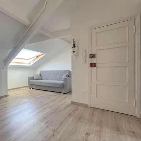 Apartment Mansarda Sul Mare Della Marina Imperia