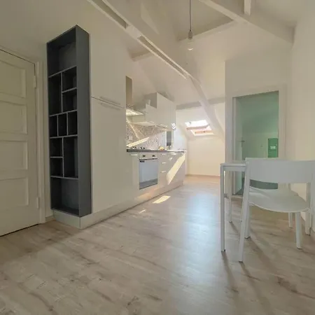 Mansarda Sul Mare Della Marina Apartment